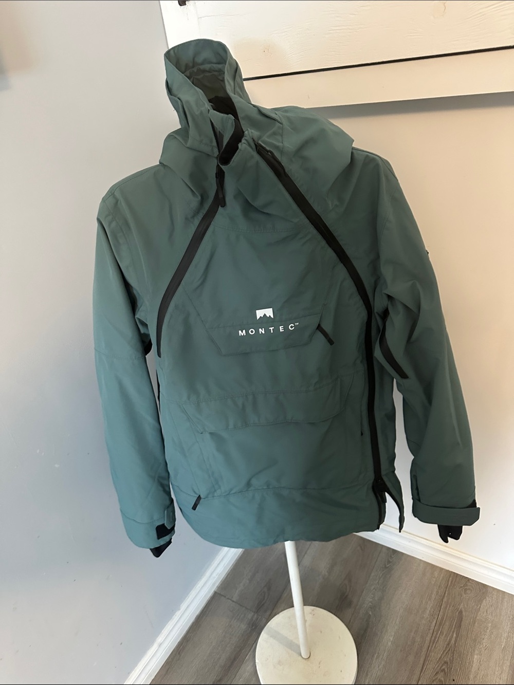 Montec Doom Anorak Jacket Men’s Medium Green - As Is Zipper Flaw